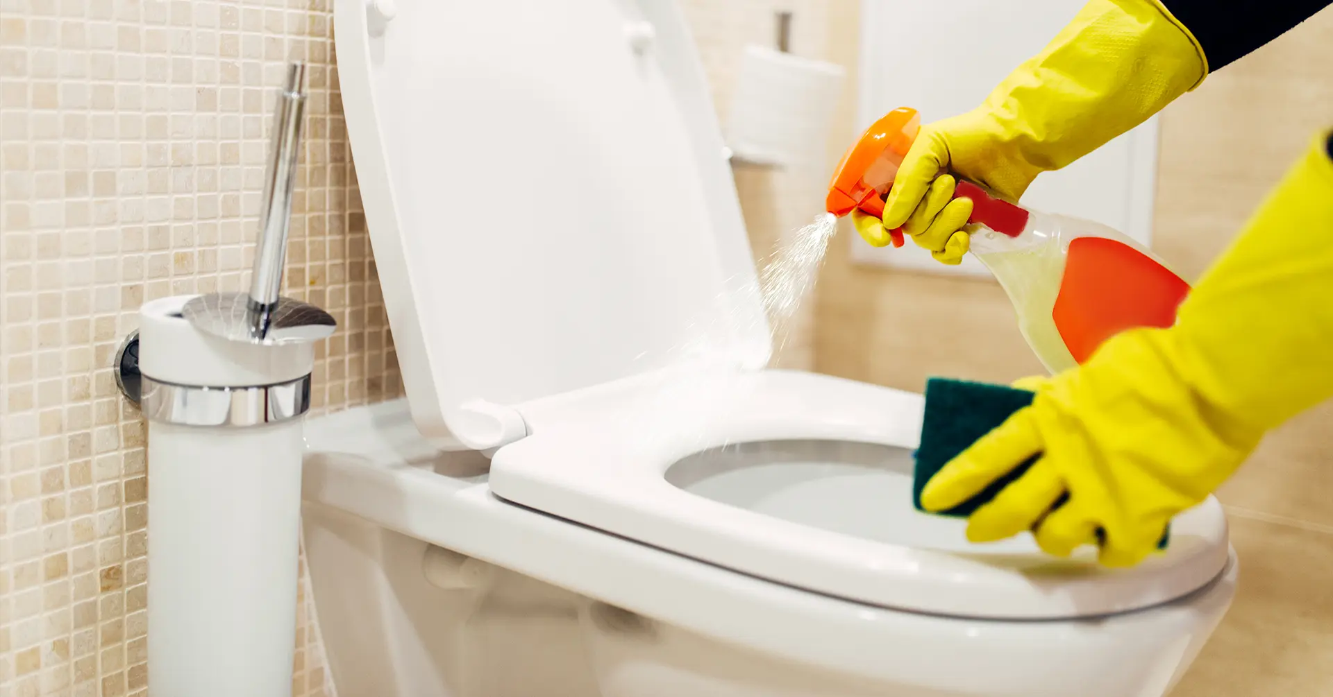 The Ultimate Toilet Cleaning Guide: DIY tips that work and when to call InstaService
